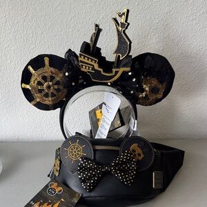 NWT Minnie Mouse Main attraction limited release 2/12
Pirates of the Caribbean